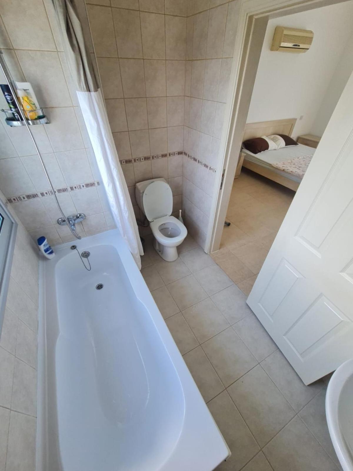 Διαμέρισμα Penthouse With Rooftop Terrace Ακανθού